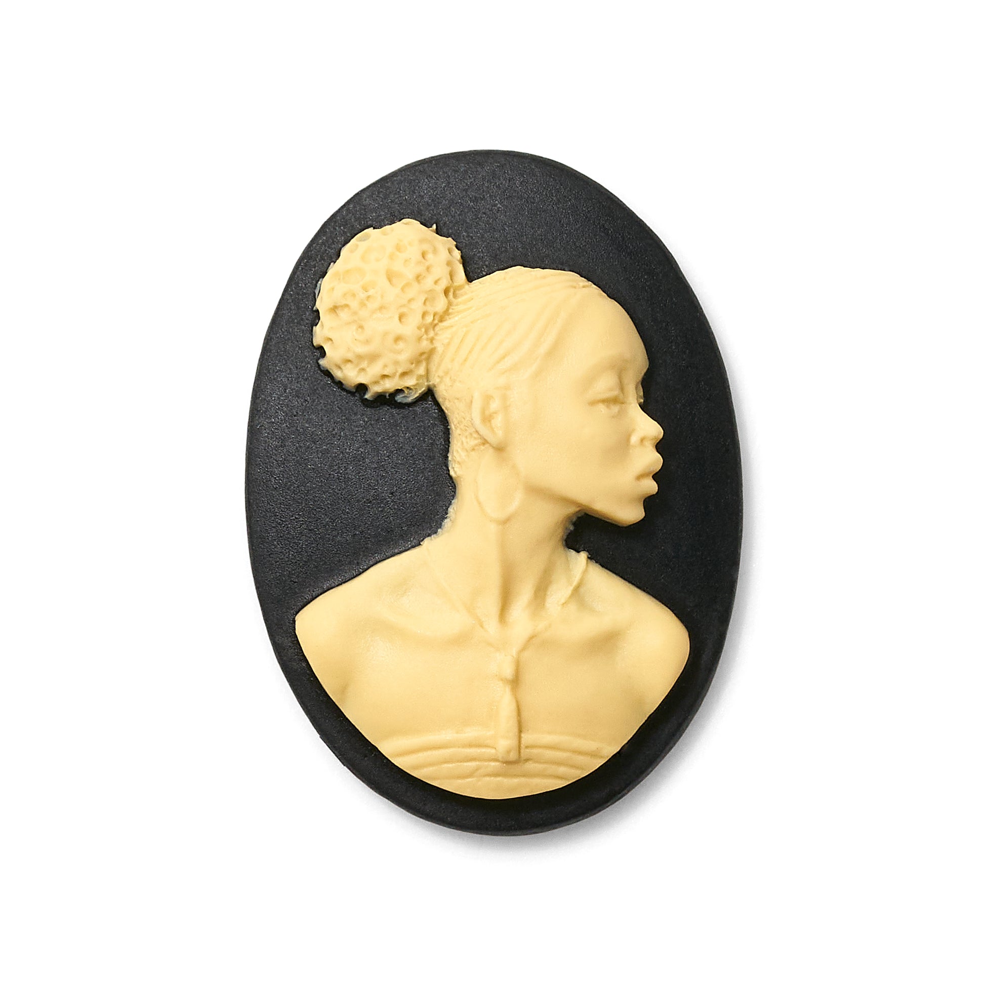 Belle Blu Grande Cameo Pearls + Sterling Necklace