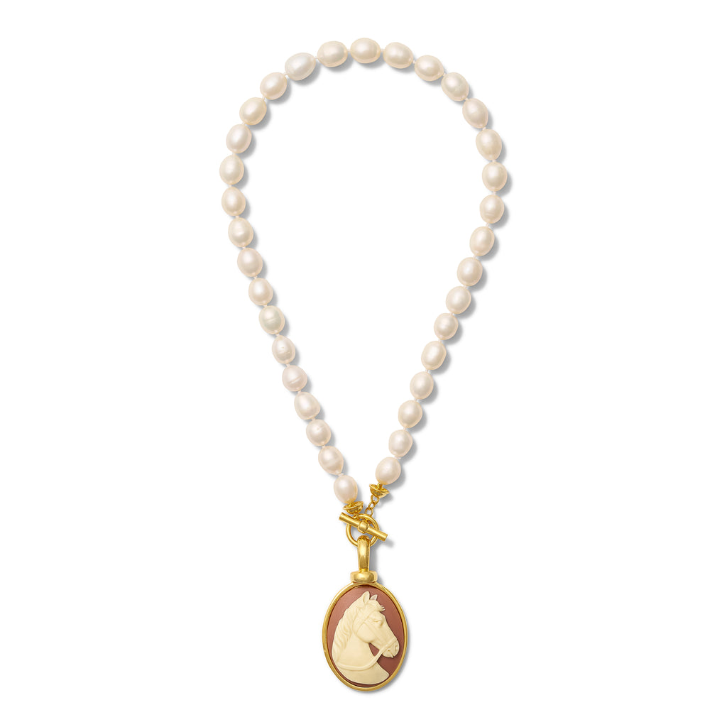 Grande Cameo Pearls Necklace