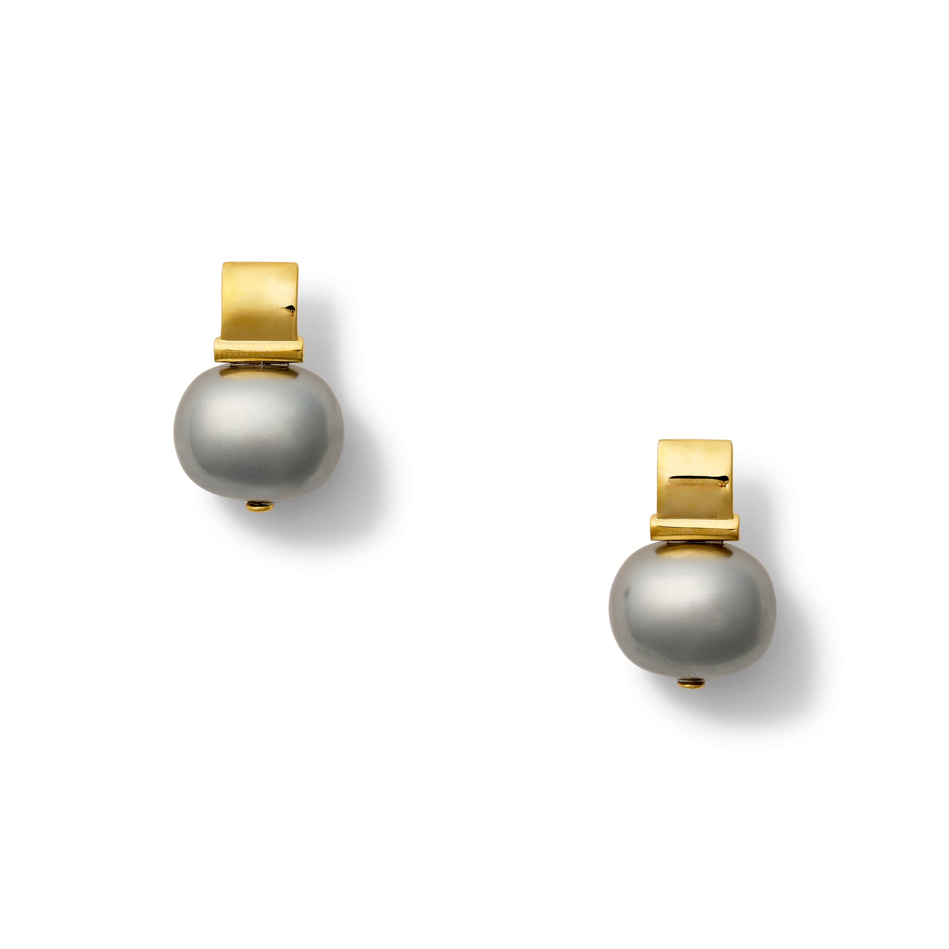 The Forever Fave Pebble Pearl Smooth Post Earring